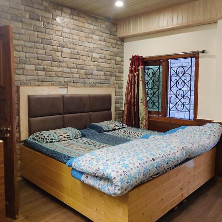 Mehdudia Guest House Shimla Eksteriør billede