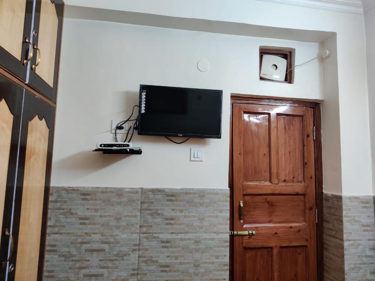 Mehdudia Guest House Shimla Eksteriør billede